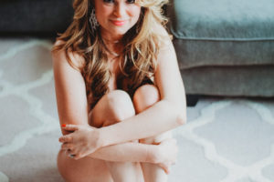 Cape Cod Glamour & Boudoir Photo Session in Massachusetts - Sarah Murray Photography