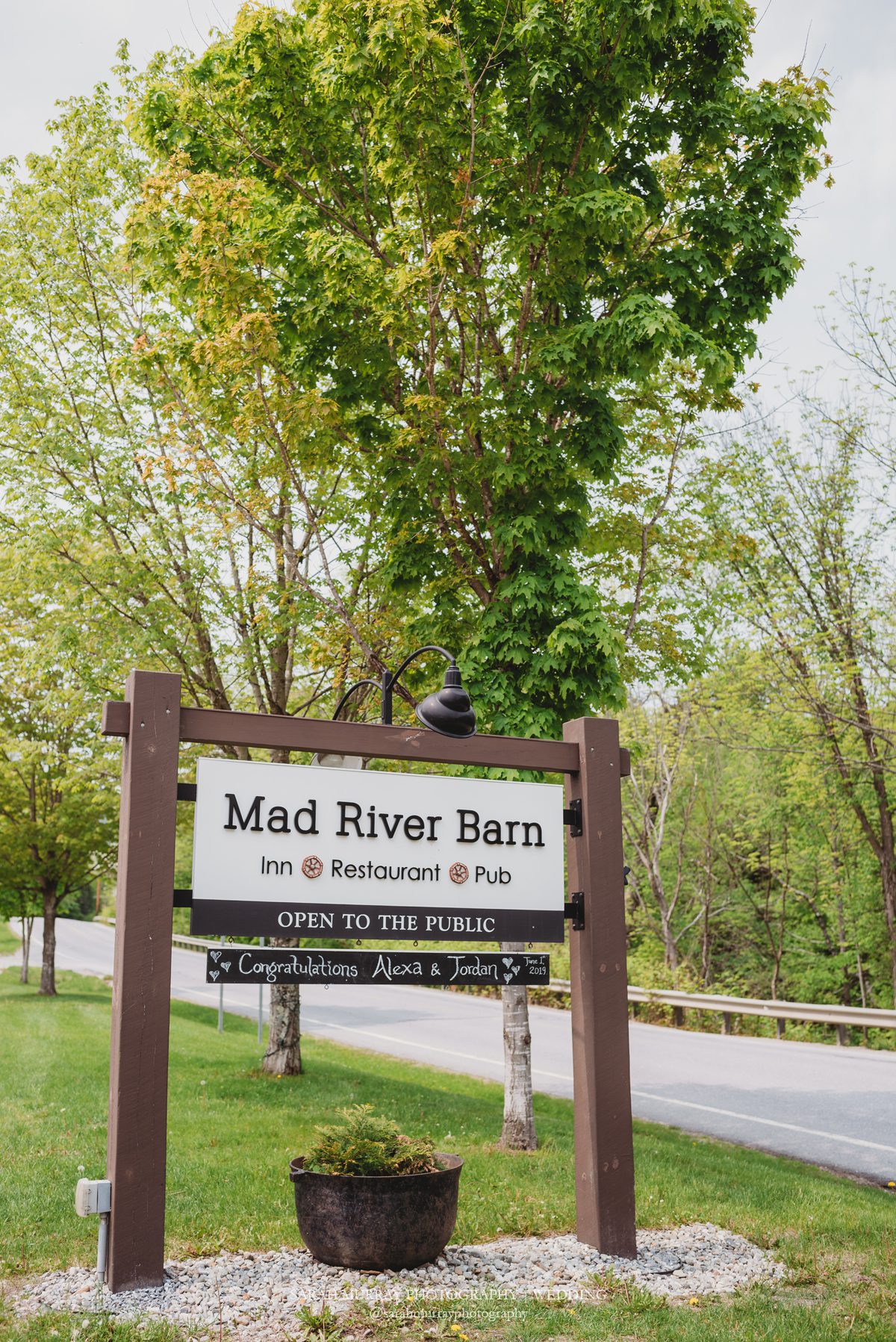 Wedding Mad River Barn Waitsfield Vermont Alexa Jordan